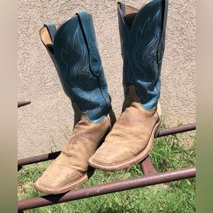 Lucchese Boarskin boots